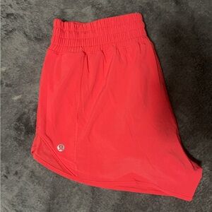 lululemon 2.5 inch high rise hotty hots